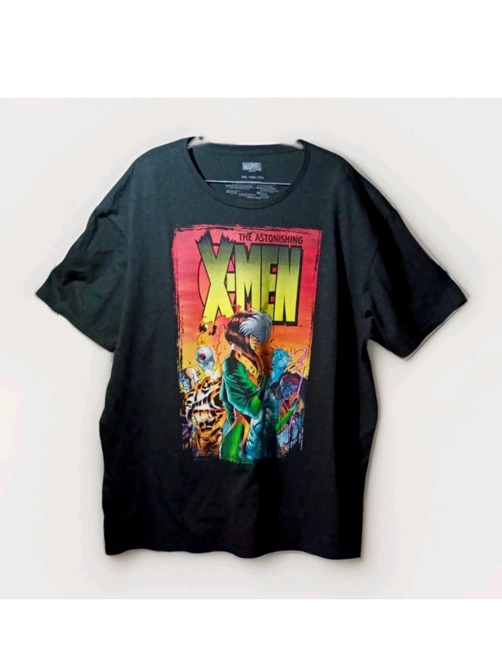 Marvel X-Men Black Graphic Tee - Men's Comic Shirt
